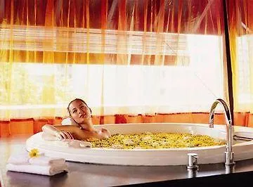 ホテルCrowne Plaza Mutiara クアラルンプール ホテル